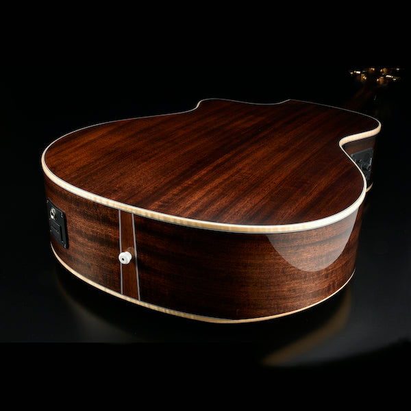 G633RCE-G Natura Solid Cedar Top/Ovangkol Maple Armrest Grand Auditorium Acoustic Cutaway-Electric - Gloss Natural