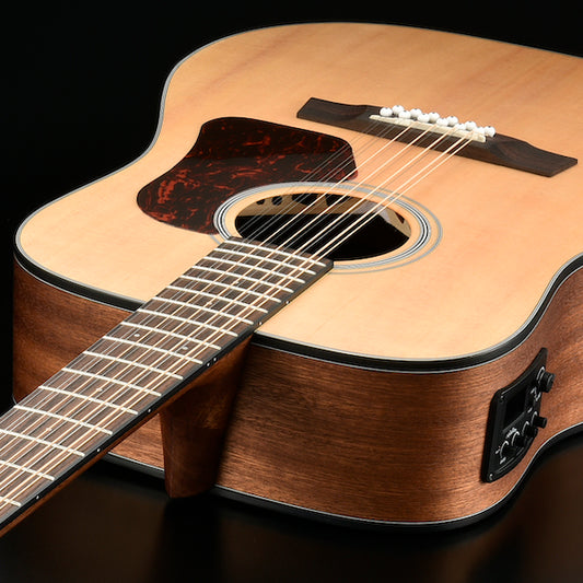 D552E Natura Solid Spruce Top 12-String Dreadnought Acoustic-Electric - Open Pore Satin Natural